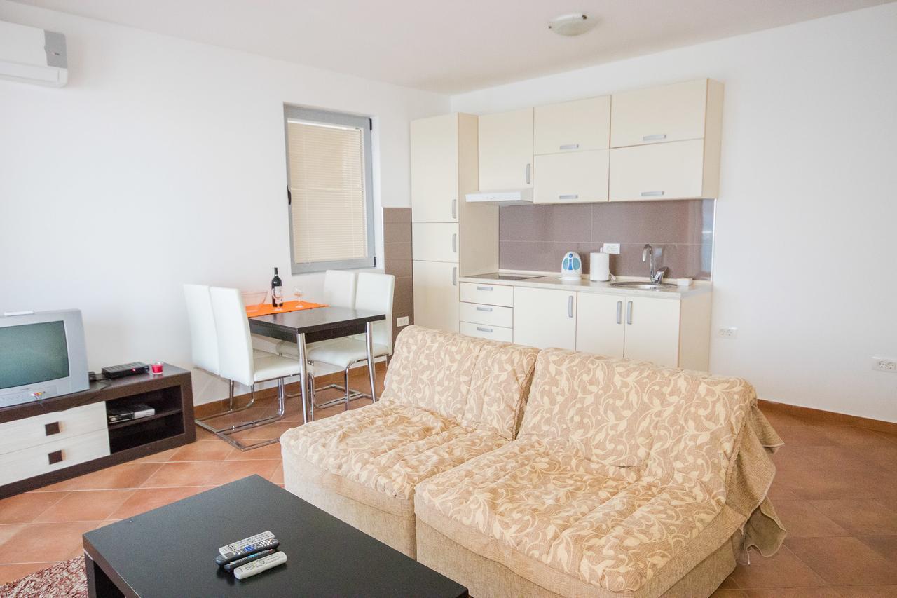 Apartments Palma Dobra Voda Exterior photo