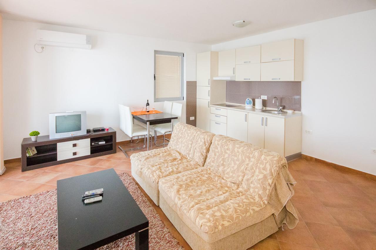 Apartments Palma Dobra Voda Exterior photo