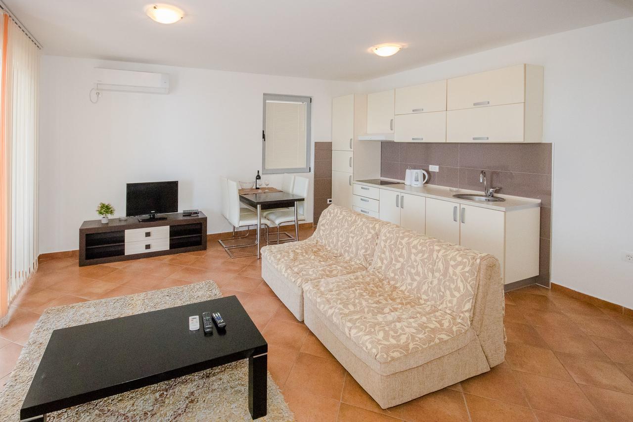 Apartments Palma Dobra Voda Exterior photo